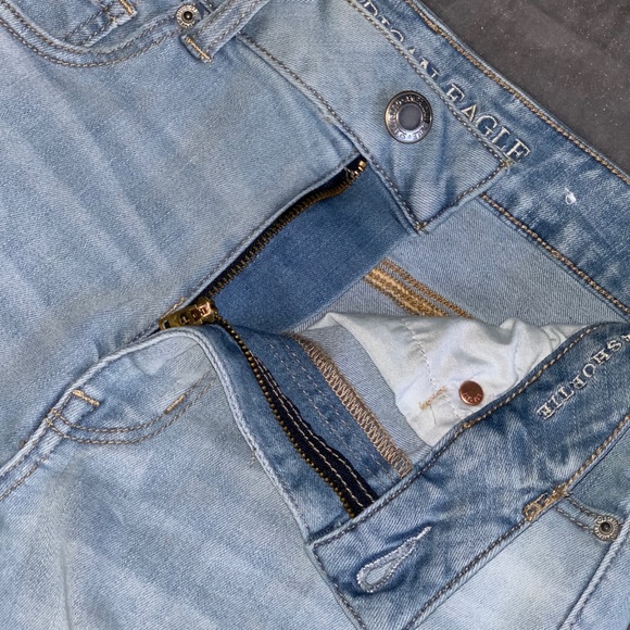 American Eagle Hi-Rise Short Shorts - Picture 3 of 6